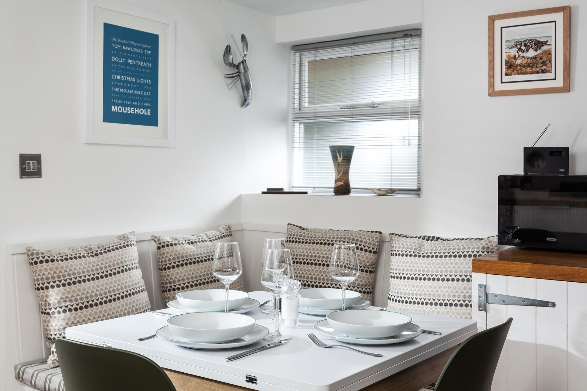 Additional corner seating in the kitchen. 