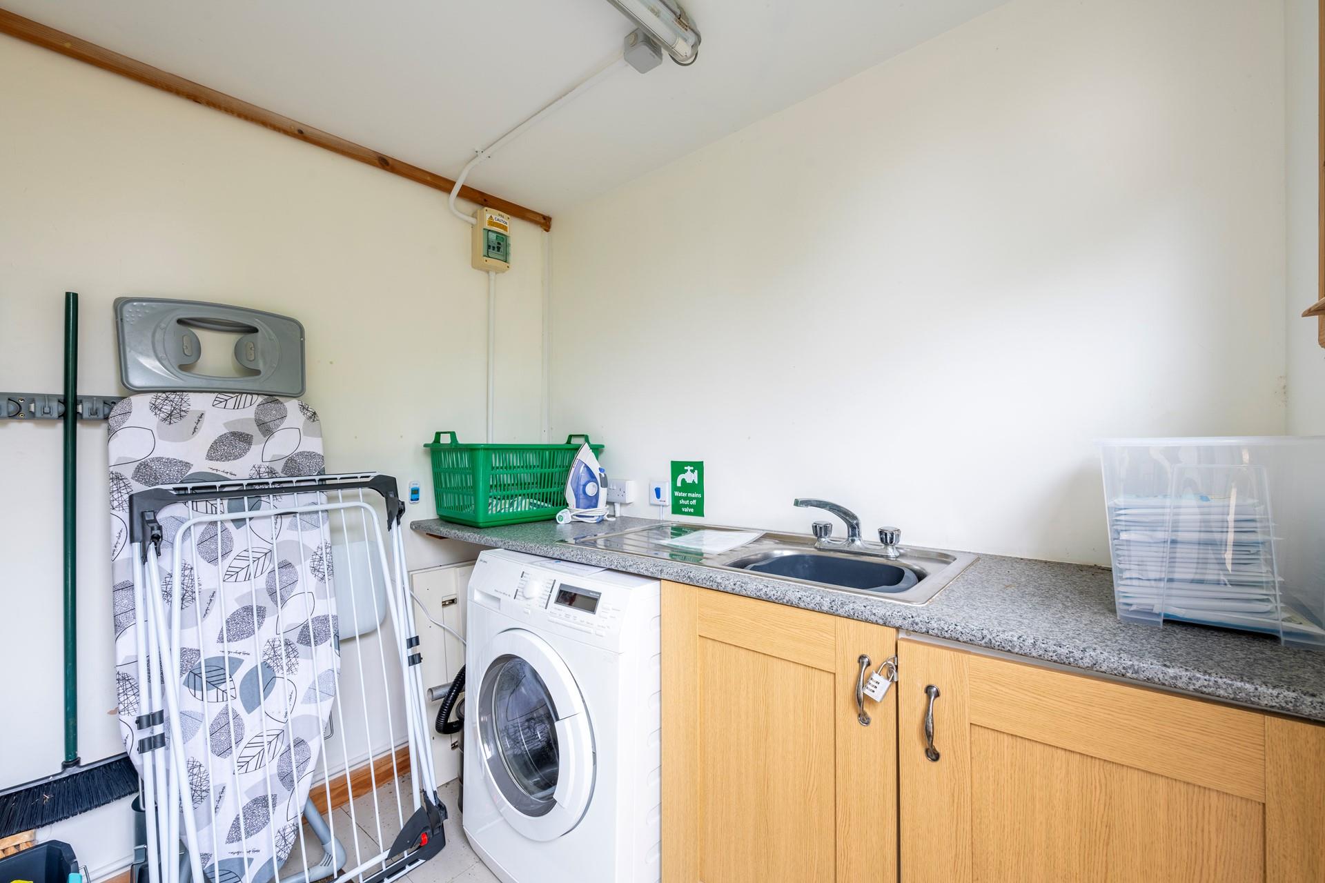 Penrose Cottage has all you need to enjoy a self-catering holiday in Cornwall.