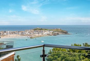Turquoise blue sea and soft white sand await in St Ives.