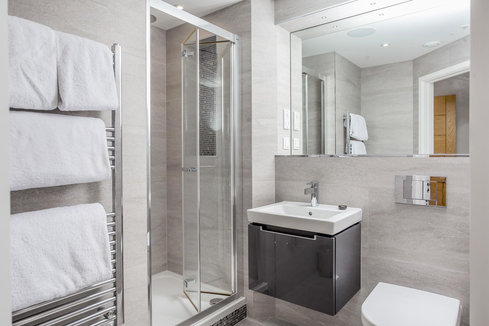 Wash off sandy toes after spending the day on the beach and get ready for a meal in St Ives.