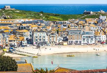 Wander the cobbled streets of St Ives and buy some souvenirs to take home.