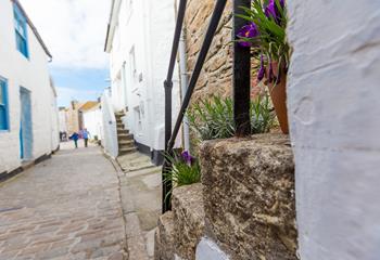 Porthmeor beach is right on the doorstep at this genuine seaside cottage.