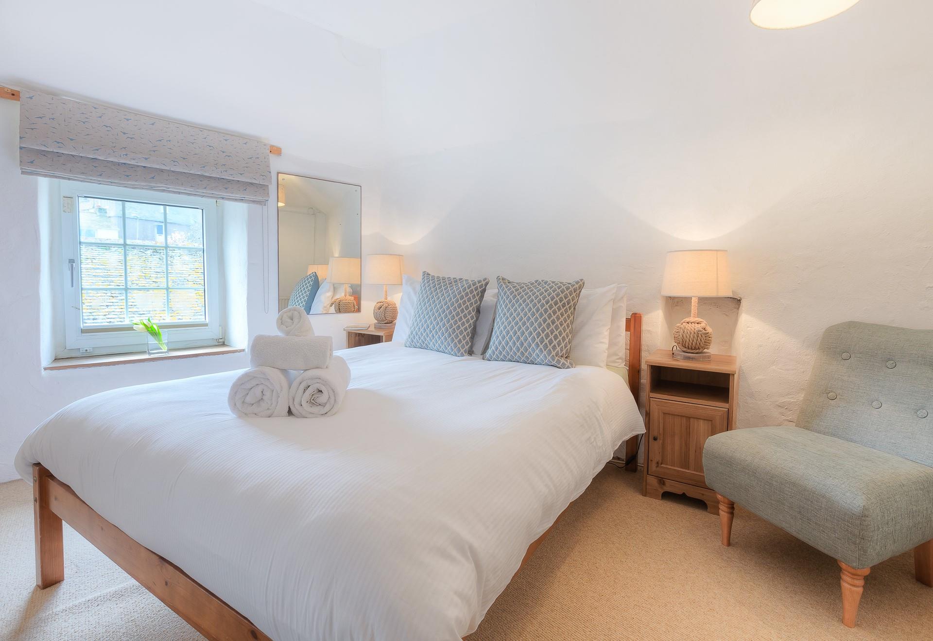 Drift off to sleep in the cosy double bed in bedroom 3.