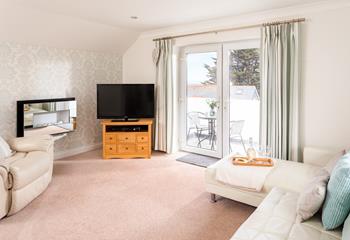 Lauriston benefits from a spacious second sitting room with a private balcony.
