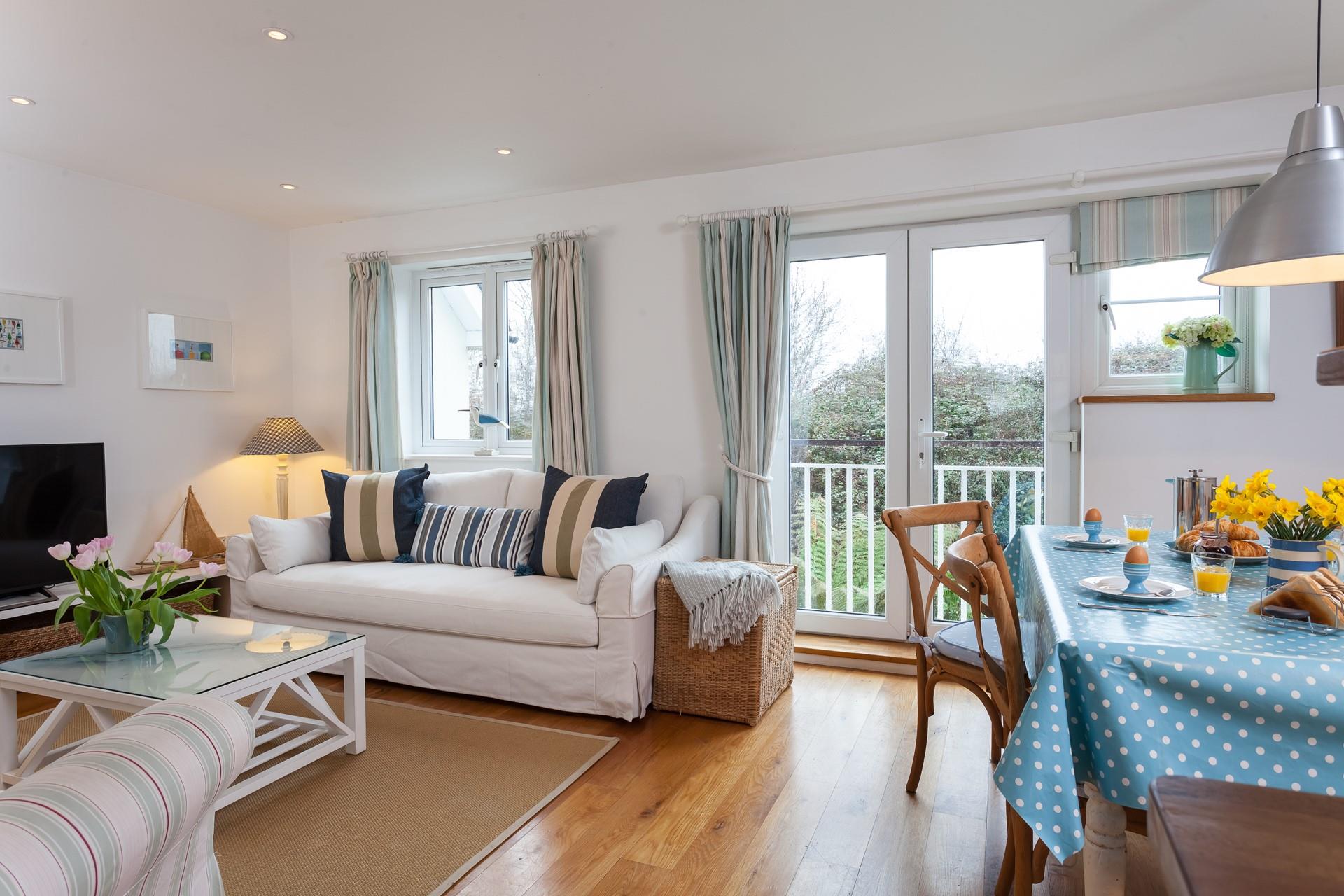 Cosy up in the sitting after a day spent exploring the coast path.