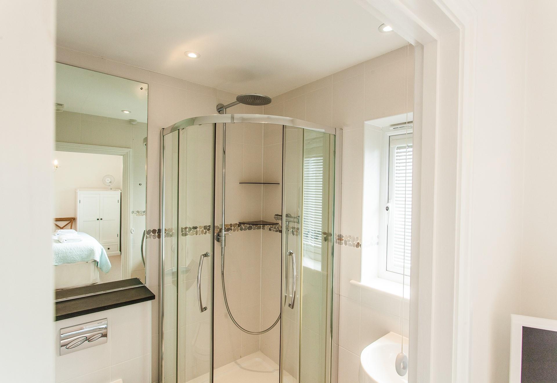 Wash off your sandy toes in the shower after spending the day on the beach.