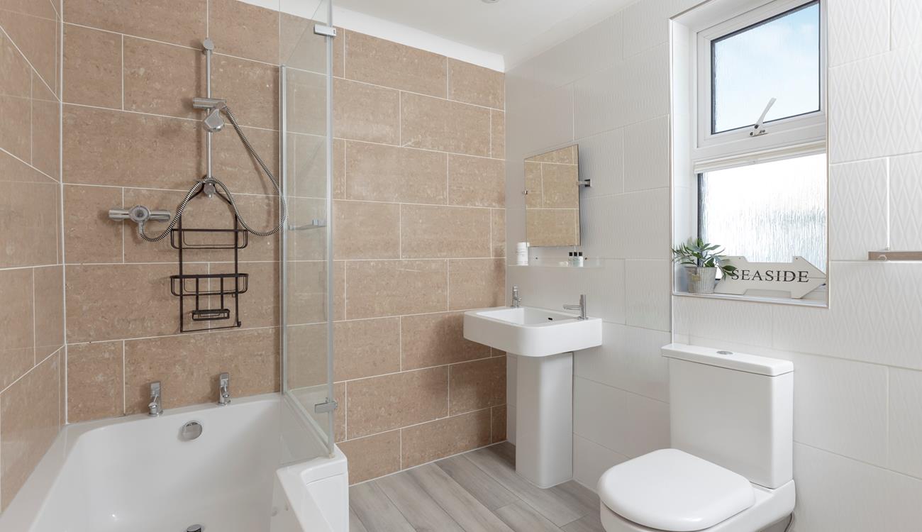 Indulge in a hot bubble bath and unwind from the stresses of day to day life.