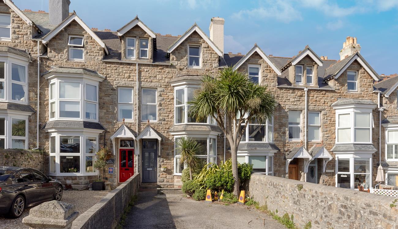 Located within walking distance of Porthminster beach, you can park up and spend your days relaxing on its white sands.