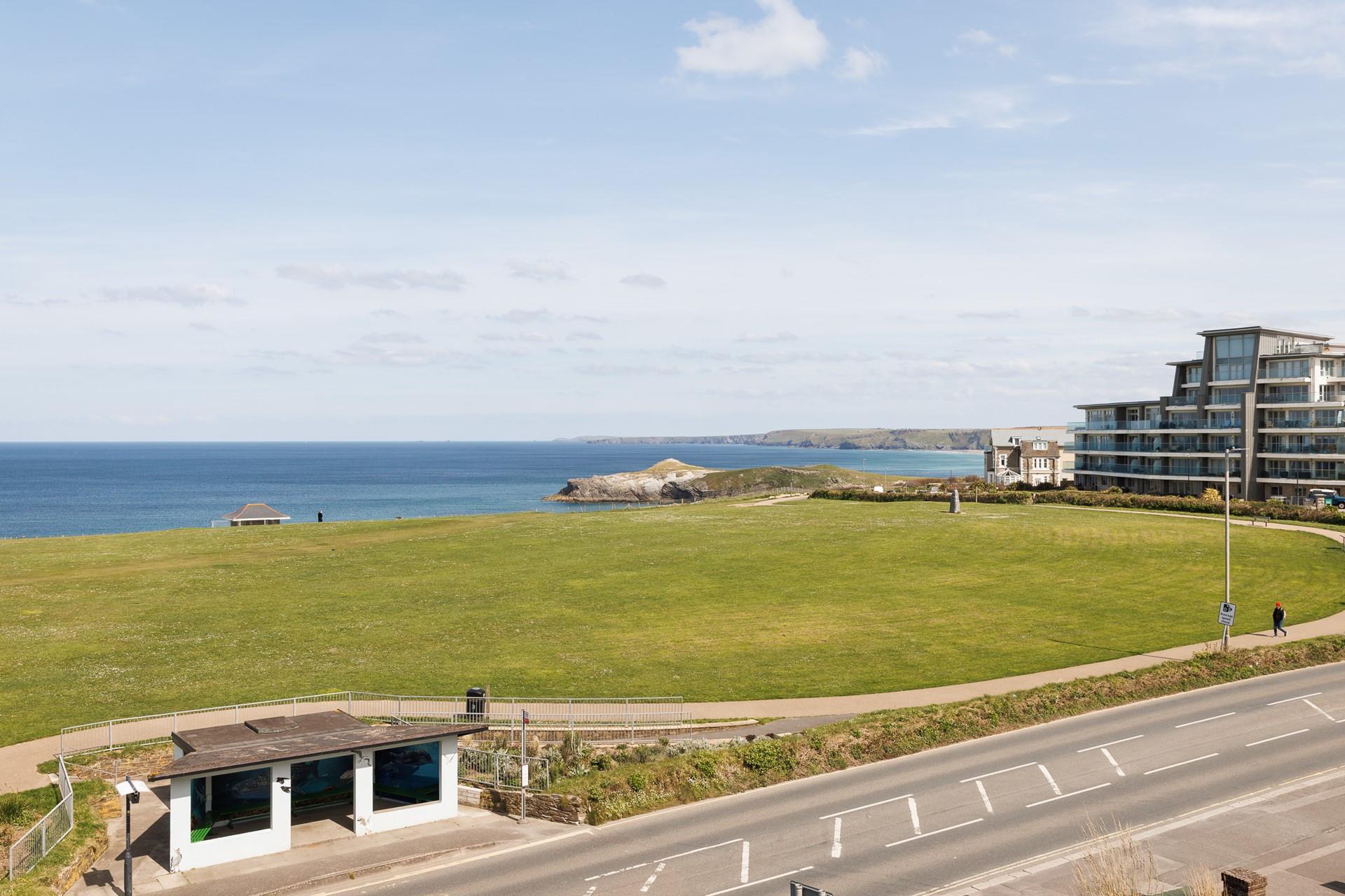 Find the coast path and access to two of Newquay's best beaches on your doorstep.