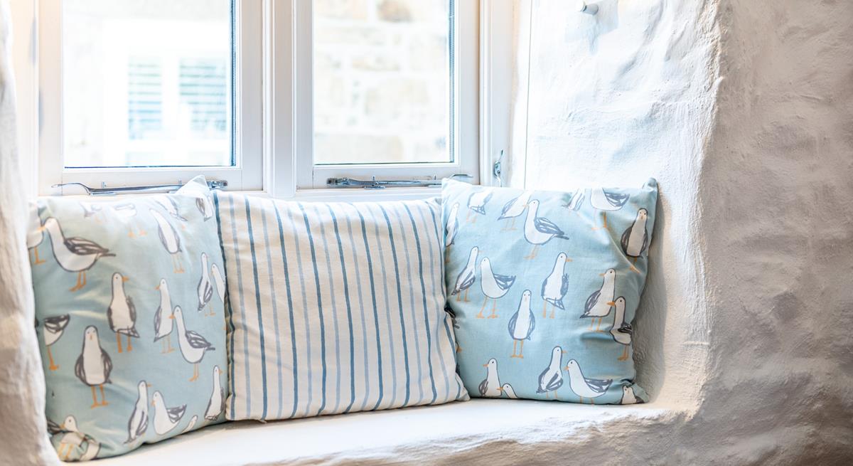 Cosy up in this adorable window seat with a mug of your favourite drink and watch the sunrise over St Ives.