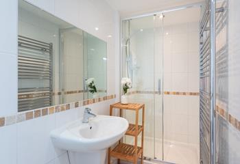 The large shower is ideal for washing away the sand after a day out on the beach!