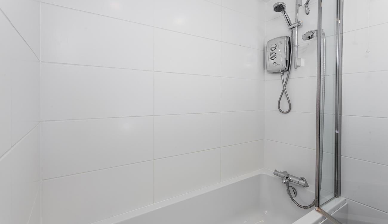 After a busy day run yourself a bubbly bath and indulge in a hot soak!