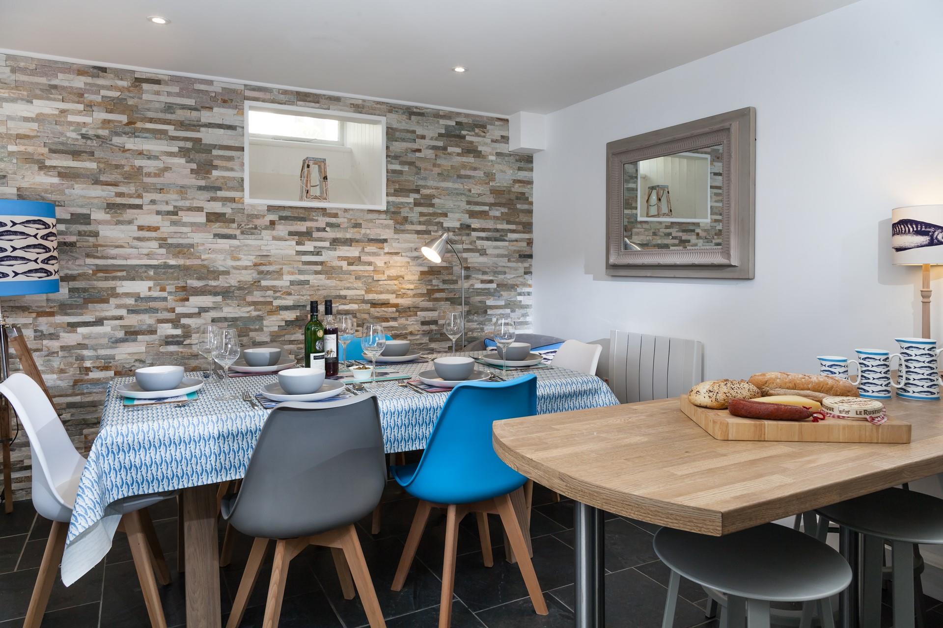 Nautical decor flows throughout the property, reminding you just how close to the sea you are.