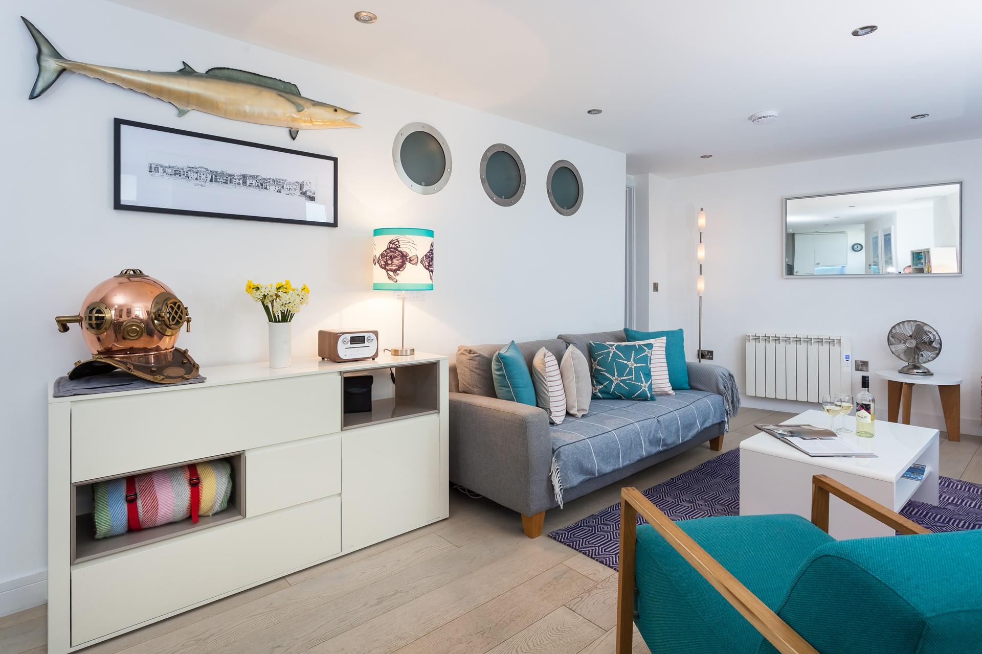 1 Harbour House The Wharf Aspects Holidays