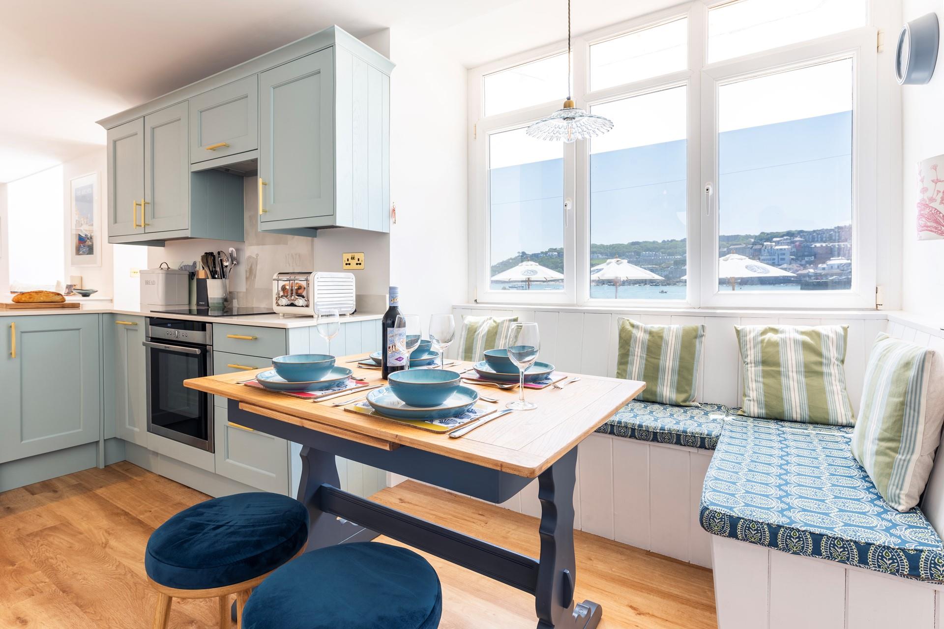 After buying some local ingredients in town, sit around the dining table and tuck into a tasty meal.