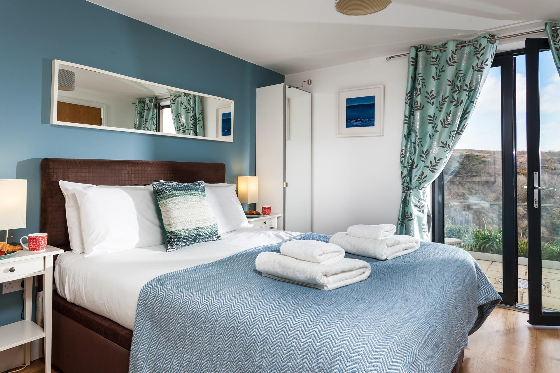 Climb into the king size bed and sink into a blissful night's sleep.