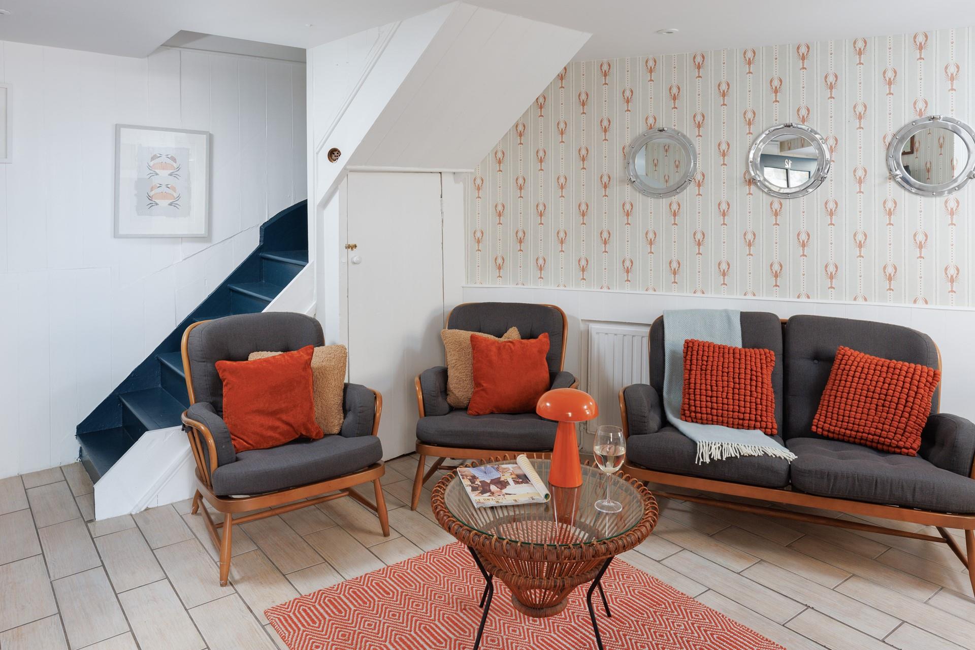 We love the quirky lobster wallpaper!