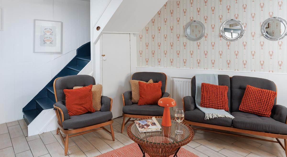 We love the quirky lobster wallpaper!
