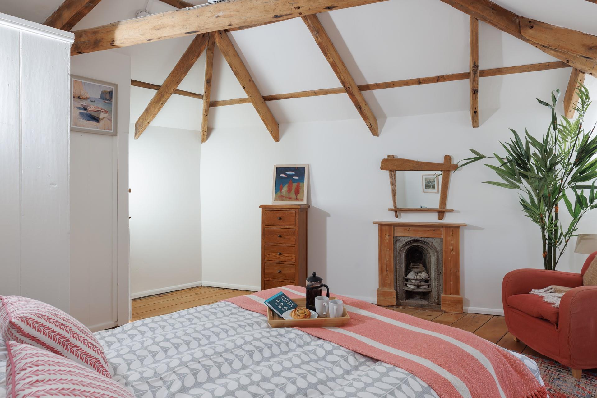 Start the day with coffee and pastries in bed.