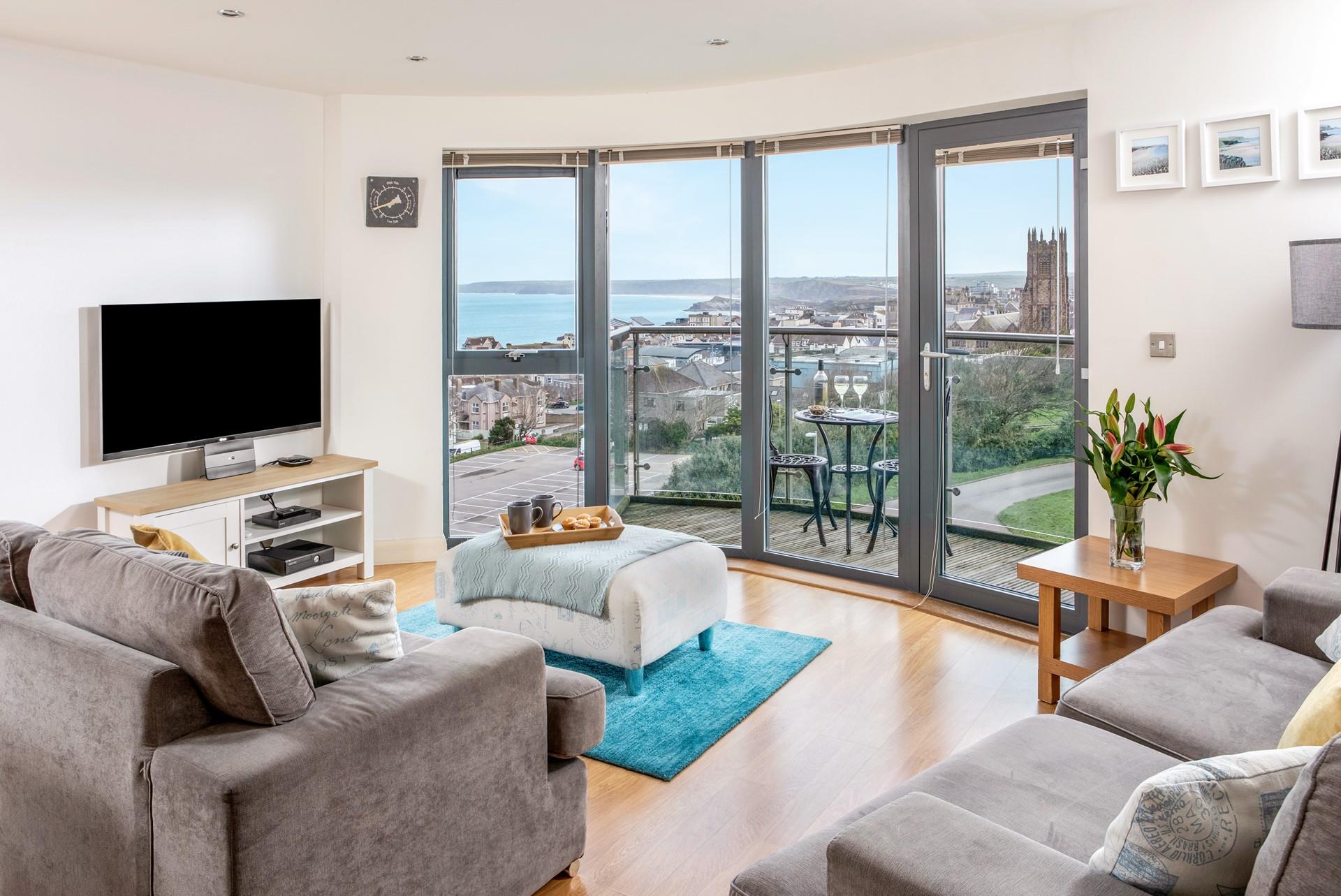 Large windows and glass doors mean you can make the most of the spectacular views!