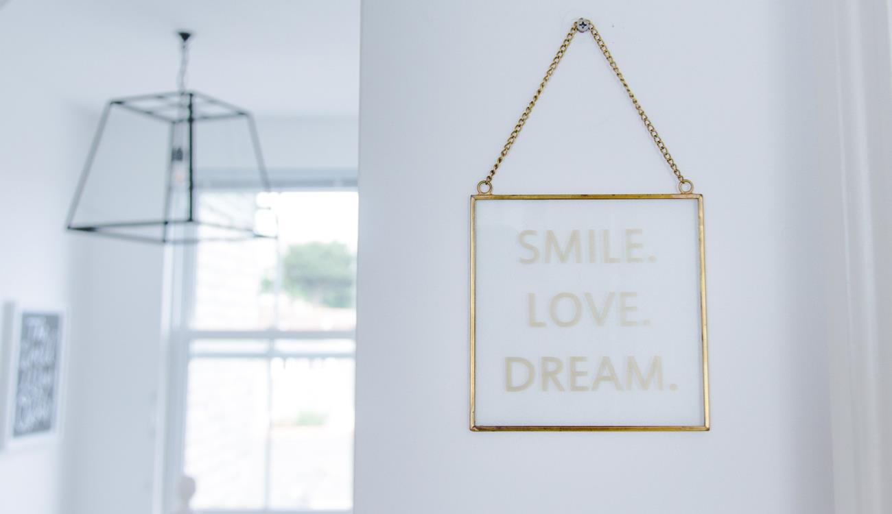 8 Trenwith Place features contemporary styling throughout.