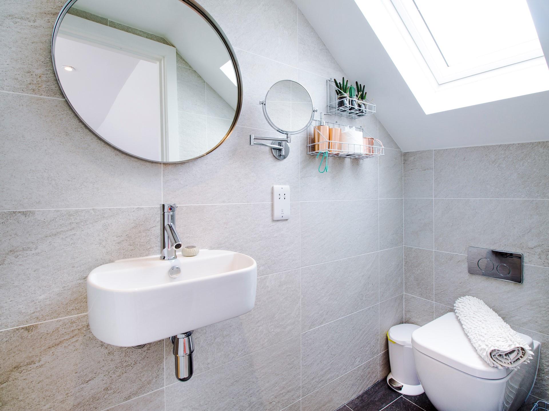 Wash off the sand in the en suite and get ready to spend the evening in town.