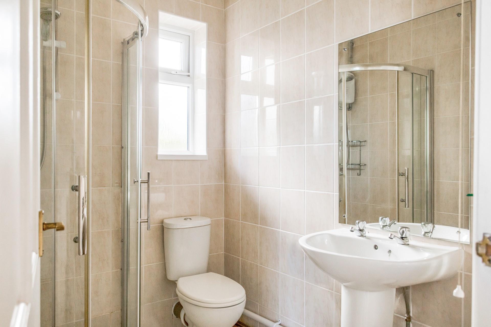 Wash off your sandy toes and get ready for an evening meal out in town.