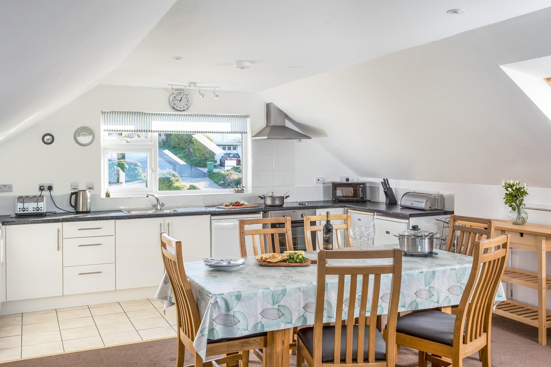 The kitchen is well-equipped for cooking hearty breakfasts and tasty suppers.