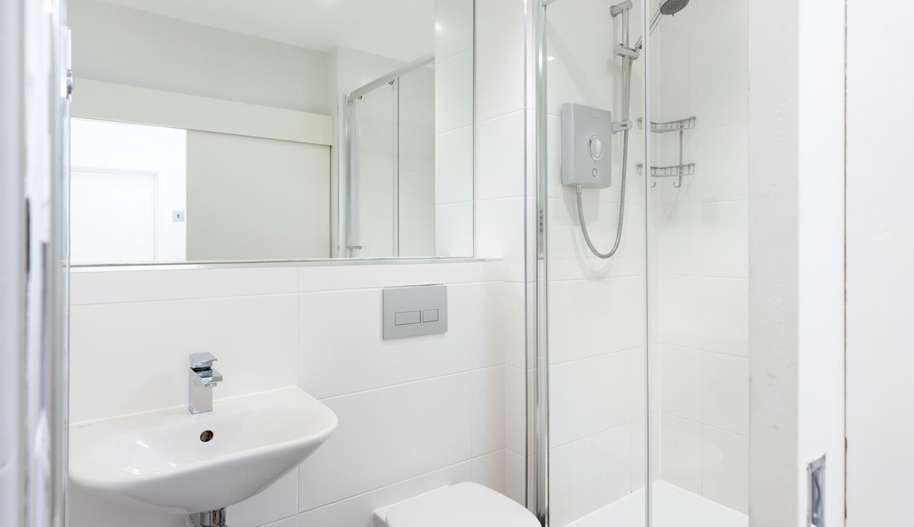 Wash off your sandy toes in the shower and get ready to spend an evening in town.