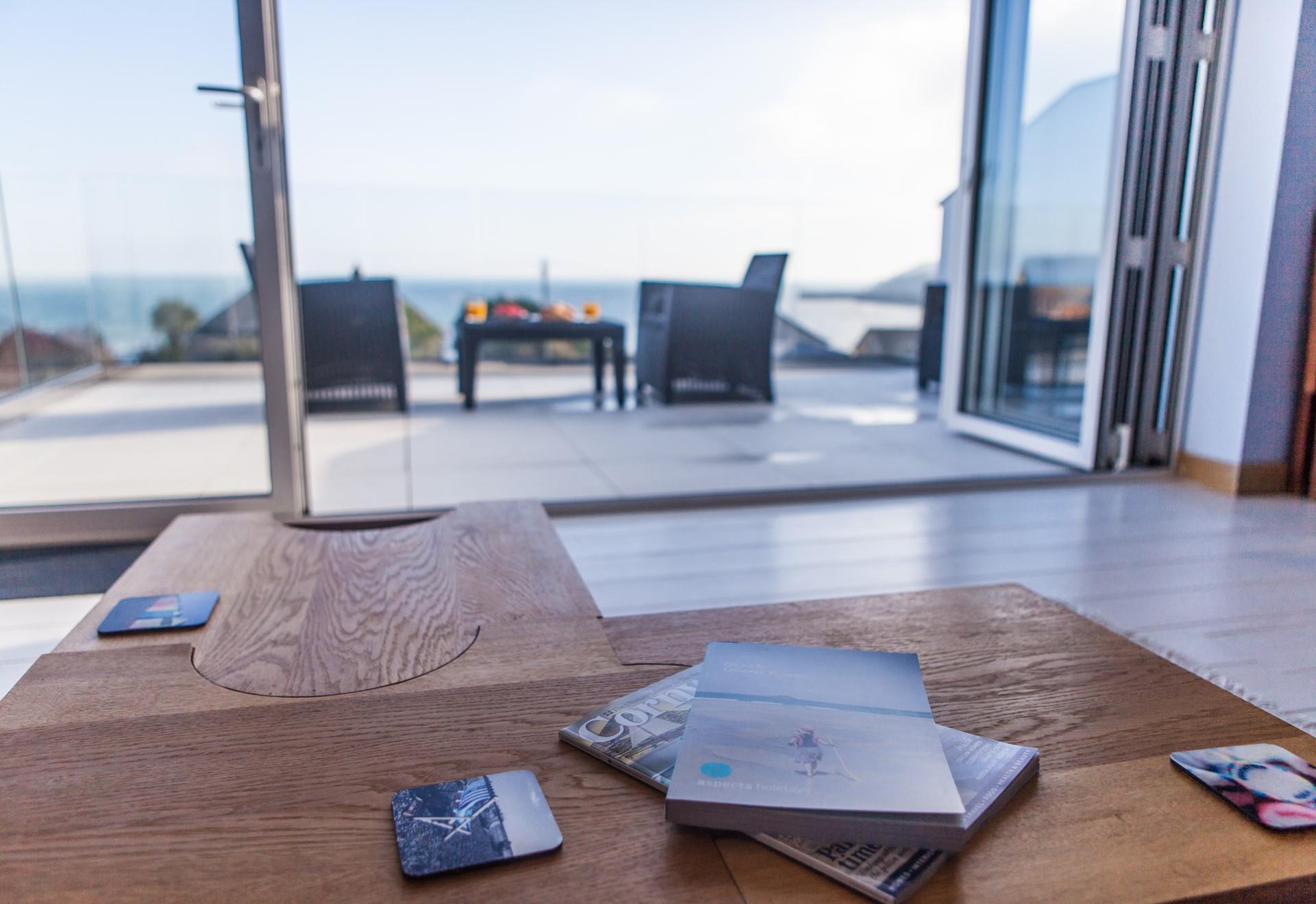 This sea view retreat is the perfect base from which to explore Penzance, Newlyn and the West Cornwall coast. 