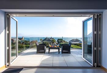 Throw open the doors to your large private balcony and enjoy unrivalled views across Mounts Bay. 