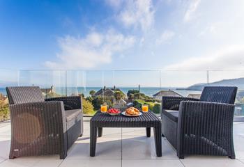 Start your day with a sea view al fresco breakfast. 