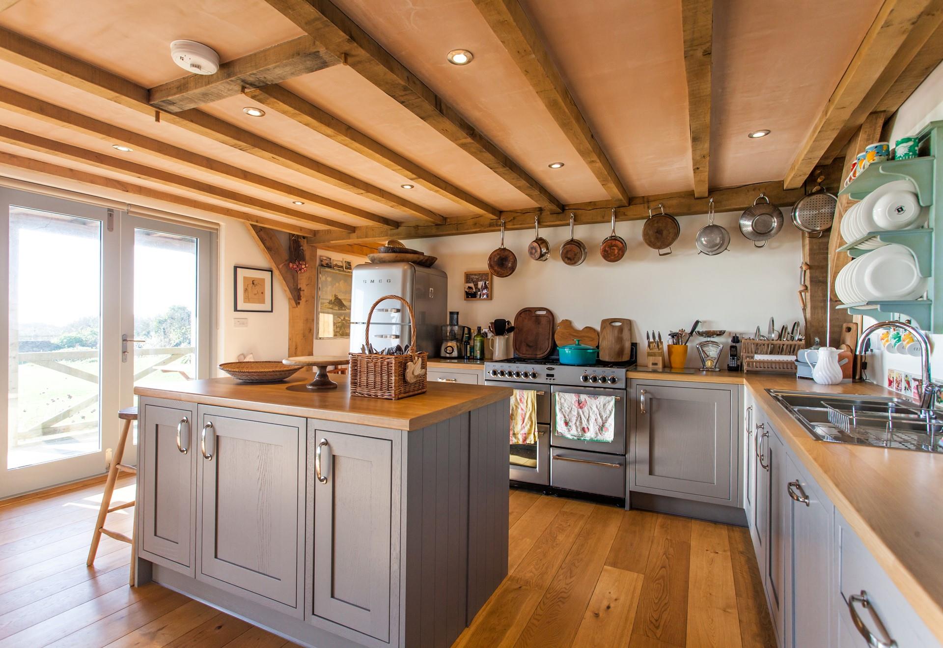 The spacious kitchen is very well-equipped, perfect for whipping up fabulous meals to enjoy together.