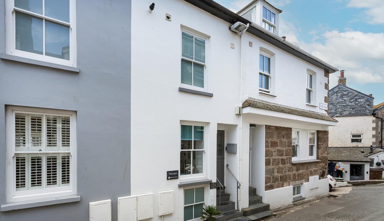 Make the most of your location and enjoy an early morning stroll to the beach.