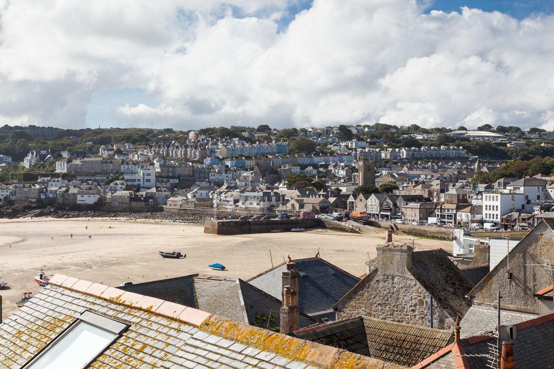 Enjoy views over the rooftops across to the harbour.