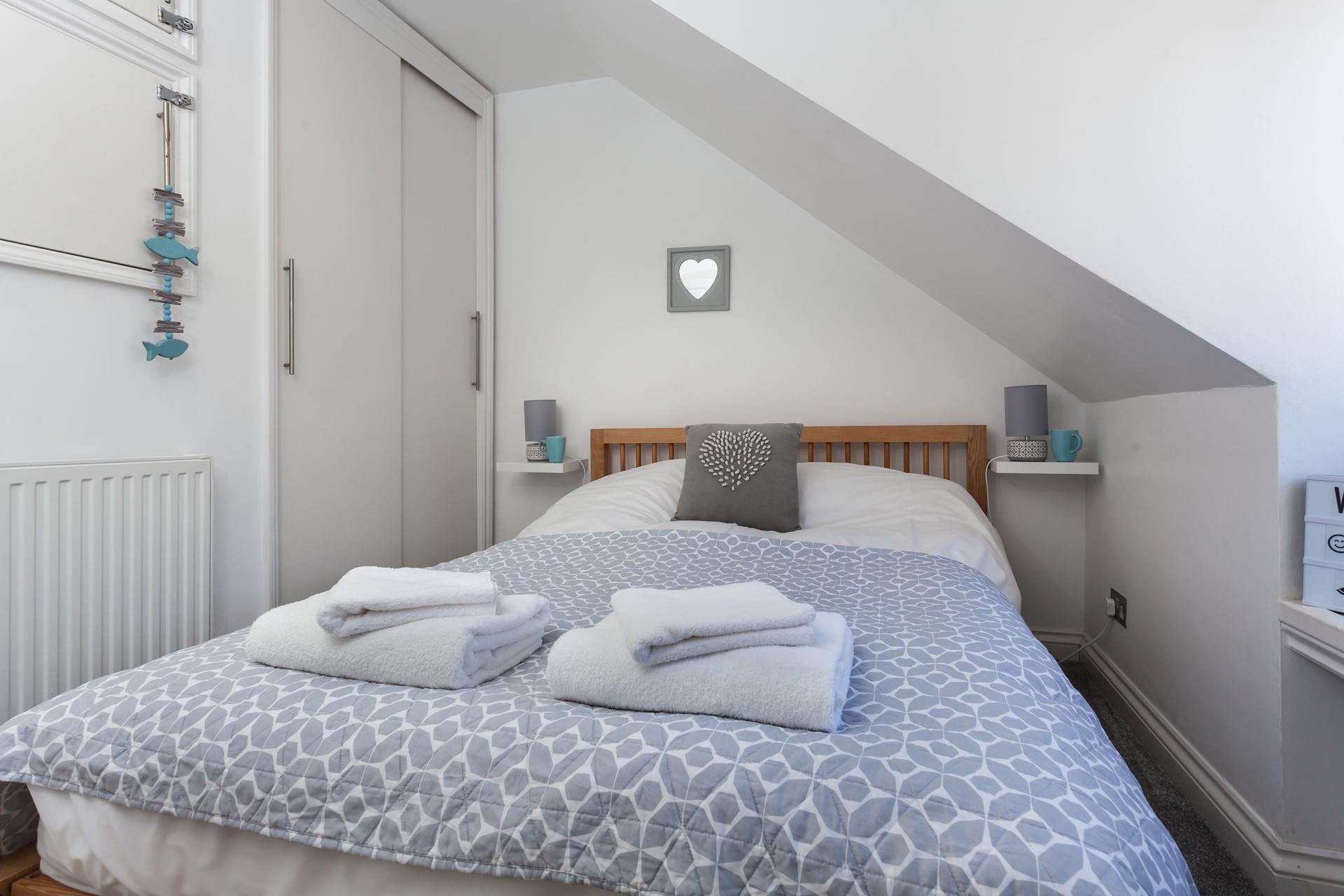 Snuggle down into this cosy bedroom for a great night's sleep that will leave you rested and ready for the day ahead.