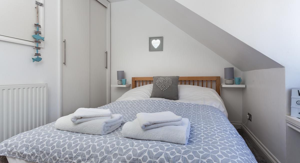 Snuggle down into this cosy bedroom for a great night's sleep that will leave you rested and ready for the day ahead.