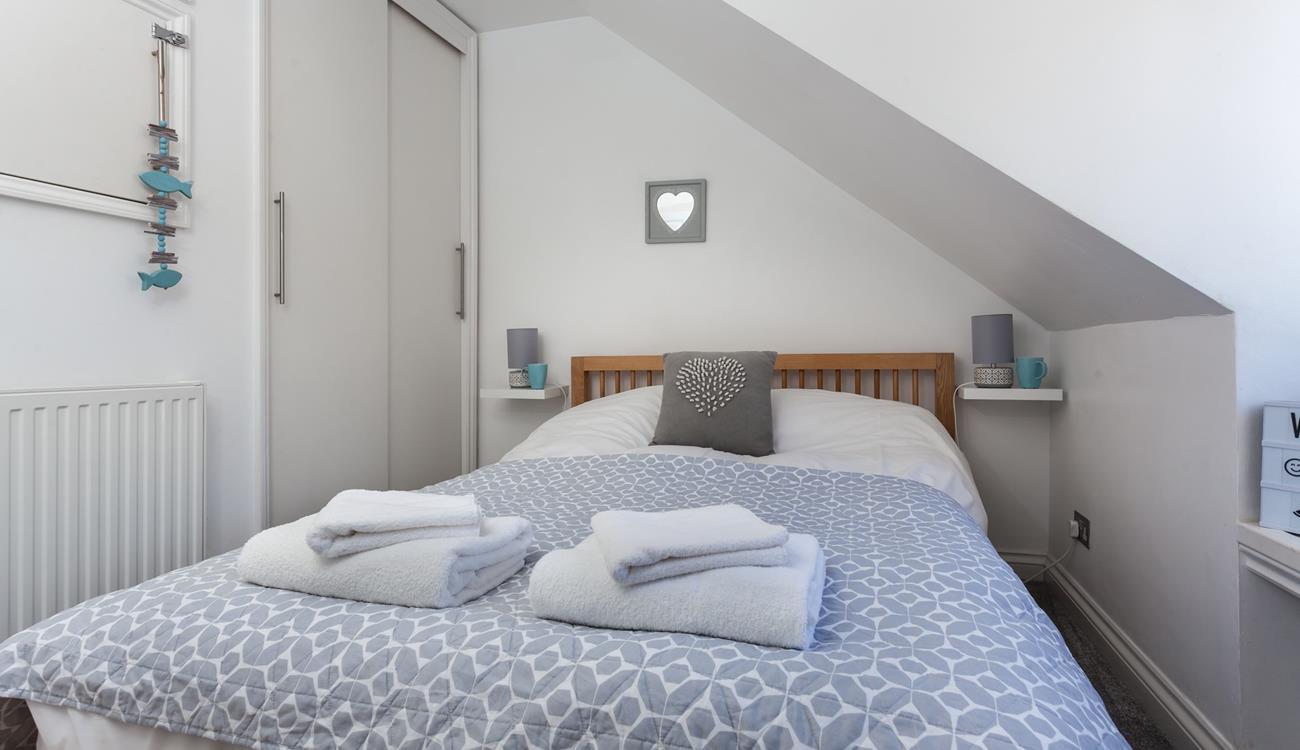 Snuggle down into this cosy bedroom for a great night's sleep that will leave you rested and ready for the day ahead.