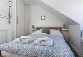 Snuggle down into this cosy bedroom for a great night's sleep that will leave you rested and ready for the day ahead.
