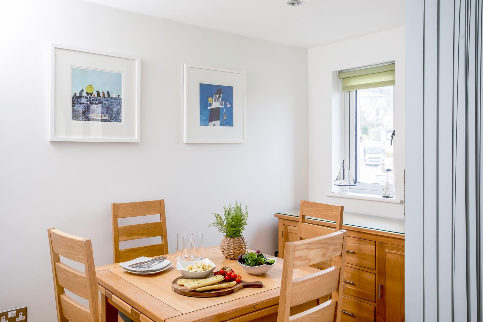 Gather around the dinner table and tuck into a tasty feast.