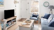 Cosy up in this restored Fisherman's Cottage. 