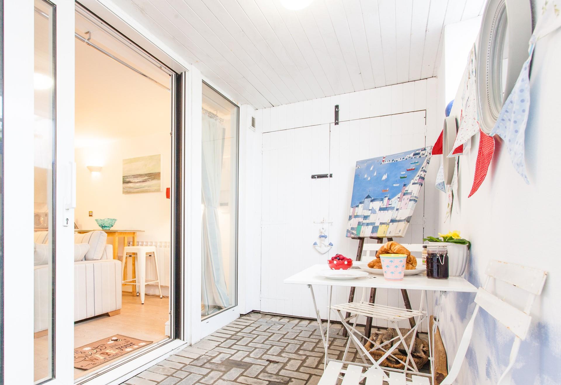 Start your day with a lazy breakfast on the patio whilst planning the day ahead.