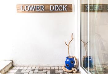 Tucked away from the hustle and bustle of St Ives yet just a 5-minute walk from Porthmeor Beach, Lower Deck is the perfect bolthole.
