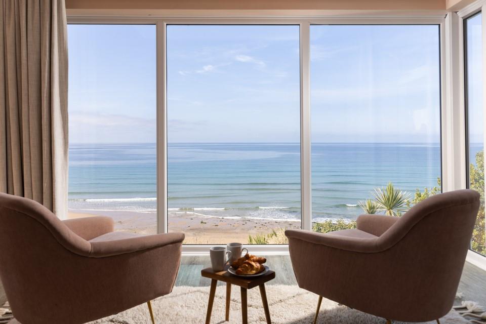 Enjoy breakfast with a view!