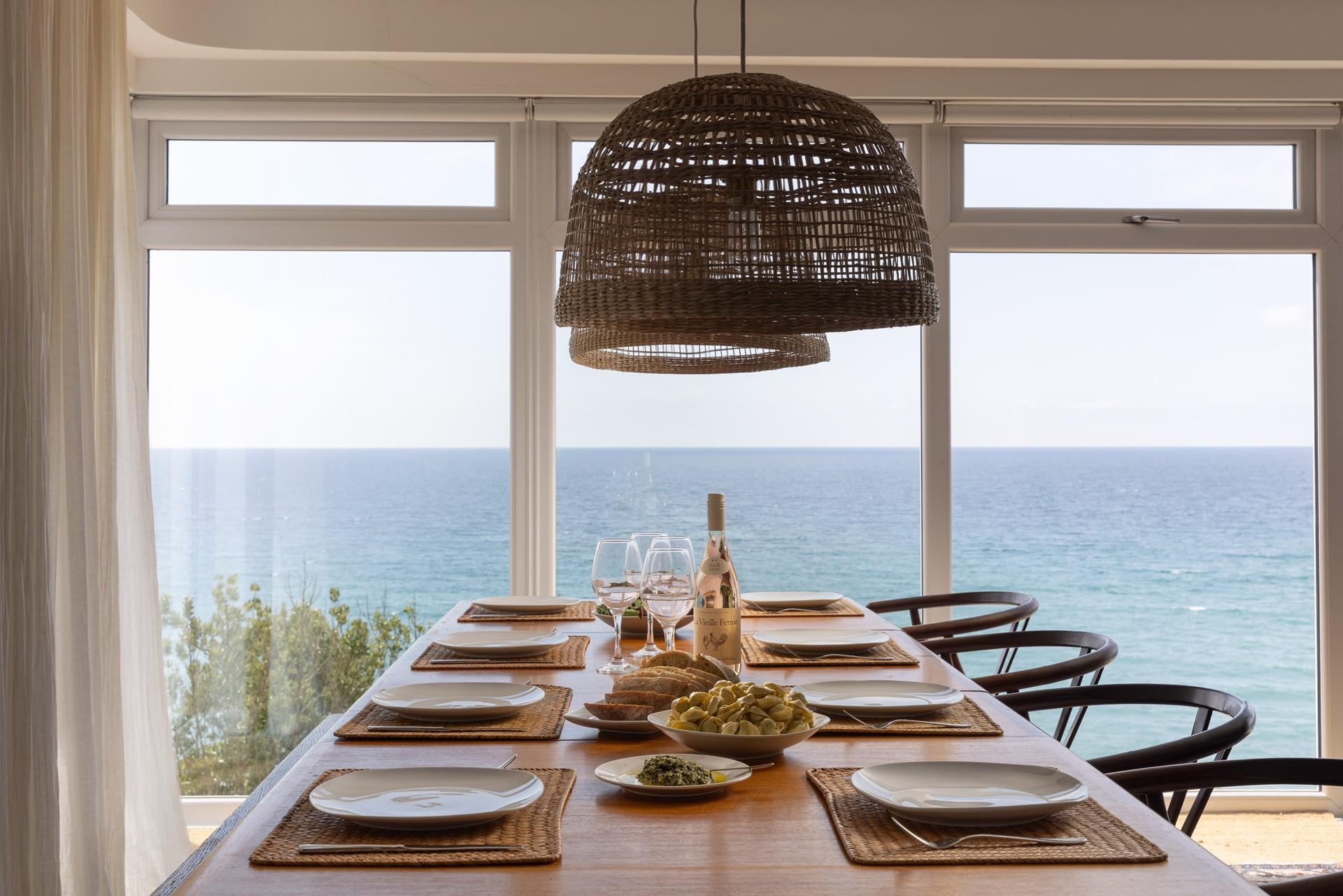 The stunning views will make holiday mealtimes unforgettable.