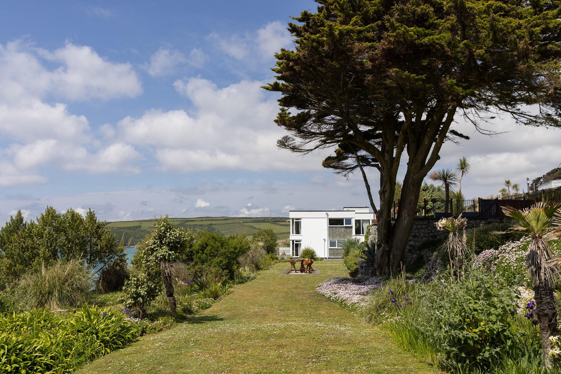 Stroll through the lush greenery of the sub-tropical gardens.