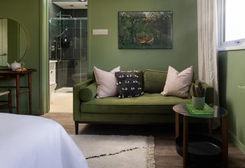 Each bedroom has its own en suite, so there is plenty of room for everyone to get ready.