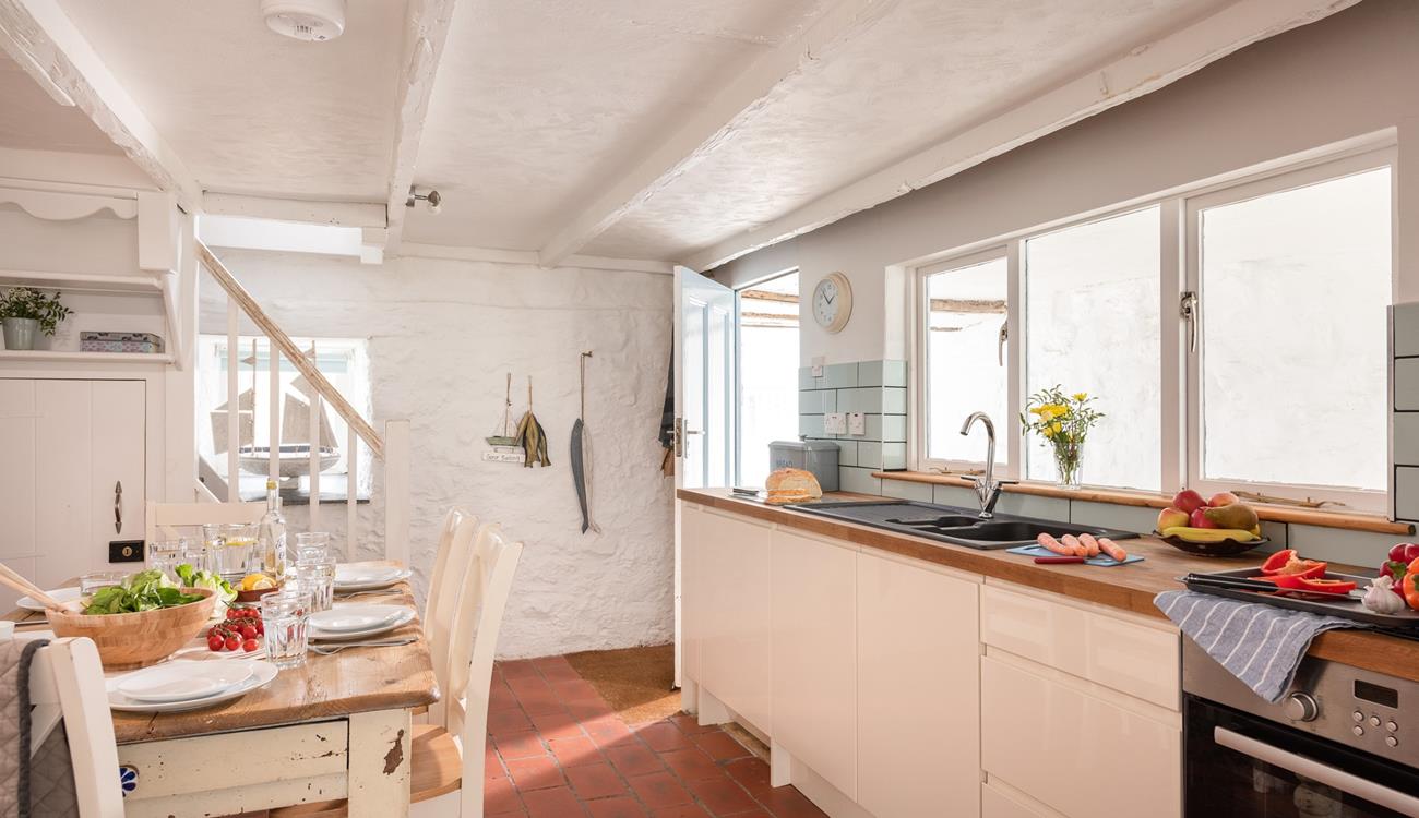 A traditional cottage kitchen provides you with all you need to rustle up delicious meals.