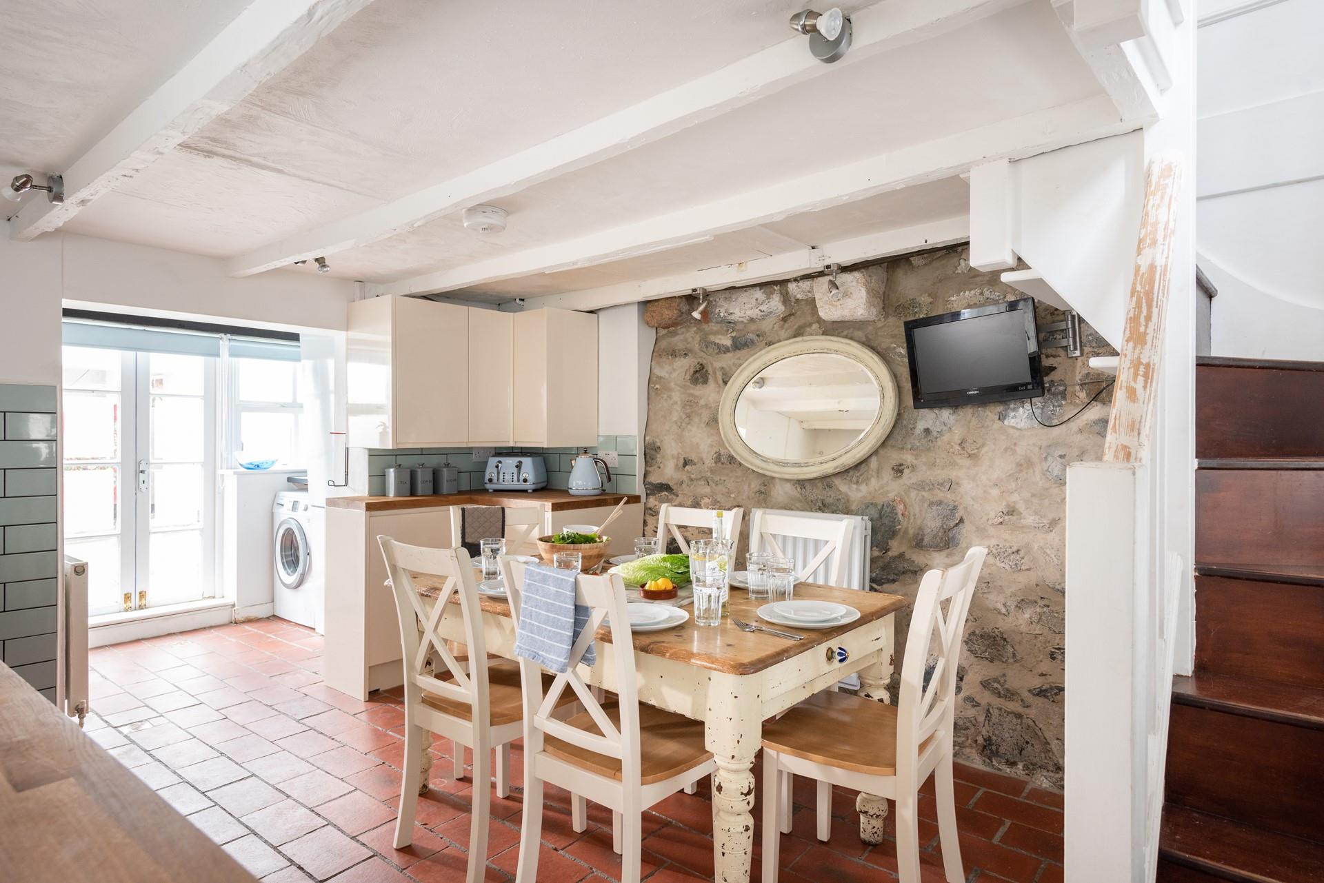 The dining table has seating for 6 people so the whole family can catch up over mealtimes.