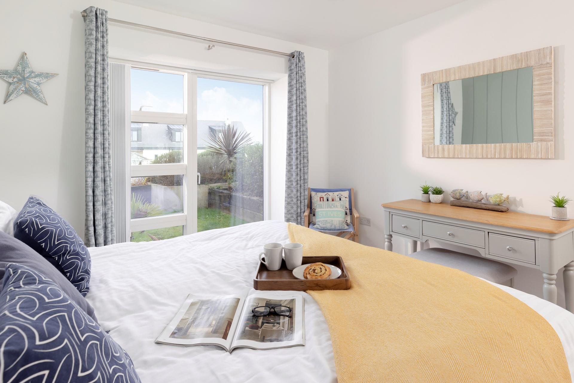 Bright and sunny, wake up to the gorgeous location, elevated in St Ives. 
